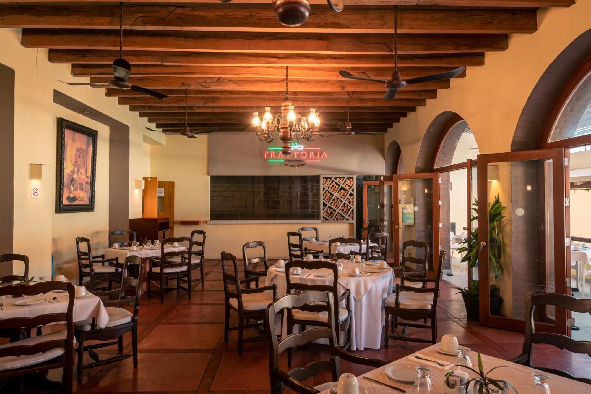 Costa De Oro Beach Hotel Mazatlan Dış mekan fotoğraf
