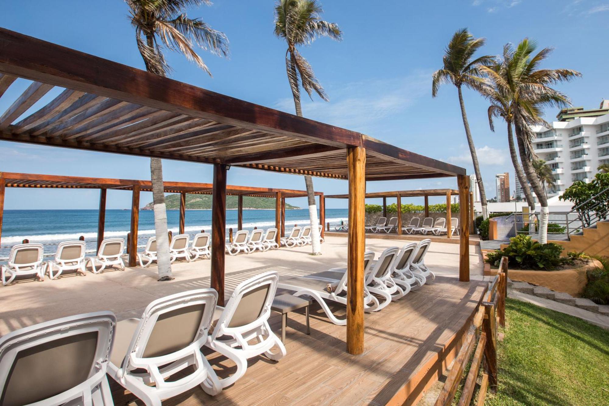 Costa De Oro Beach Hotel Mazatlan Dış mekan fotoğraf