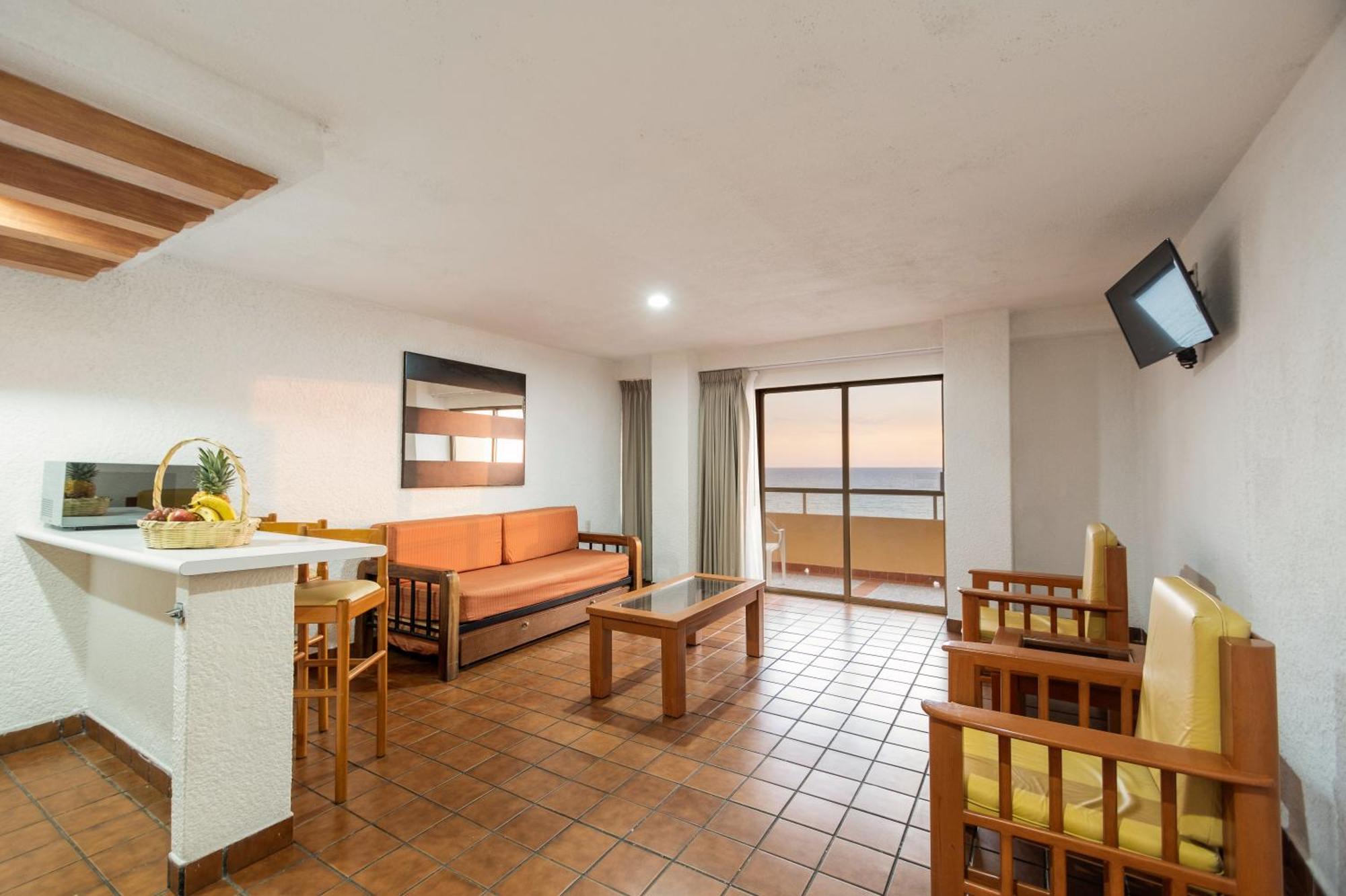 Costa De Oro Beach Hotel Mazatlan Oda fotoğraf