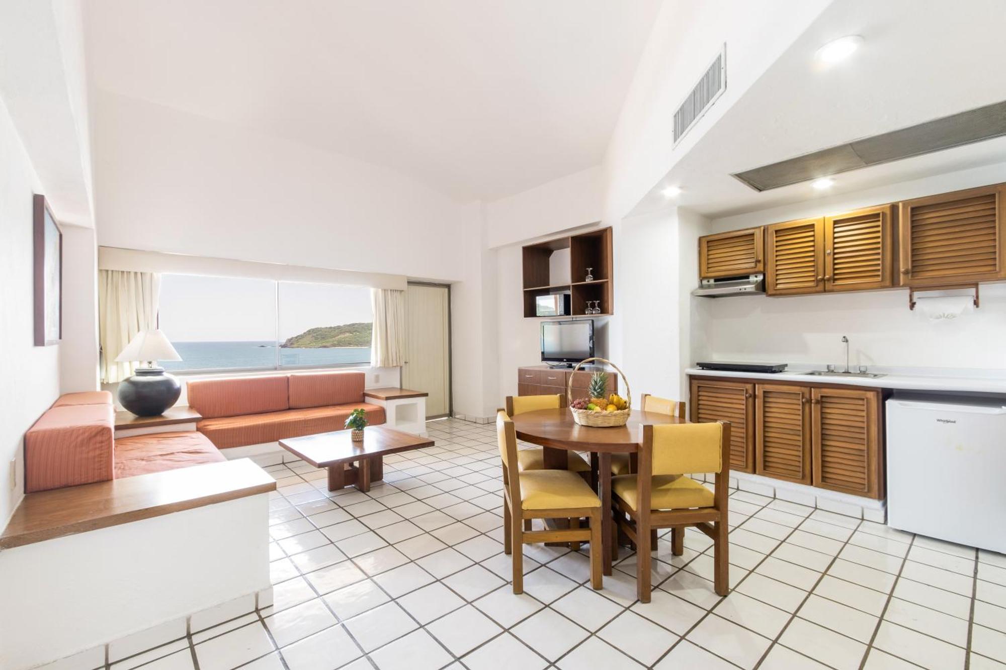 Costa De Oro Beach Hotel Mazatlan Oda fotoğraf
